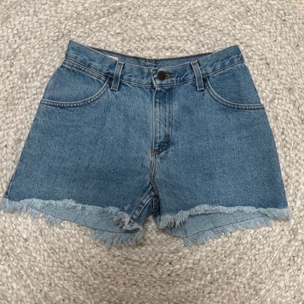 No Boundaries Medium Wash Denim Shorts